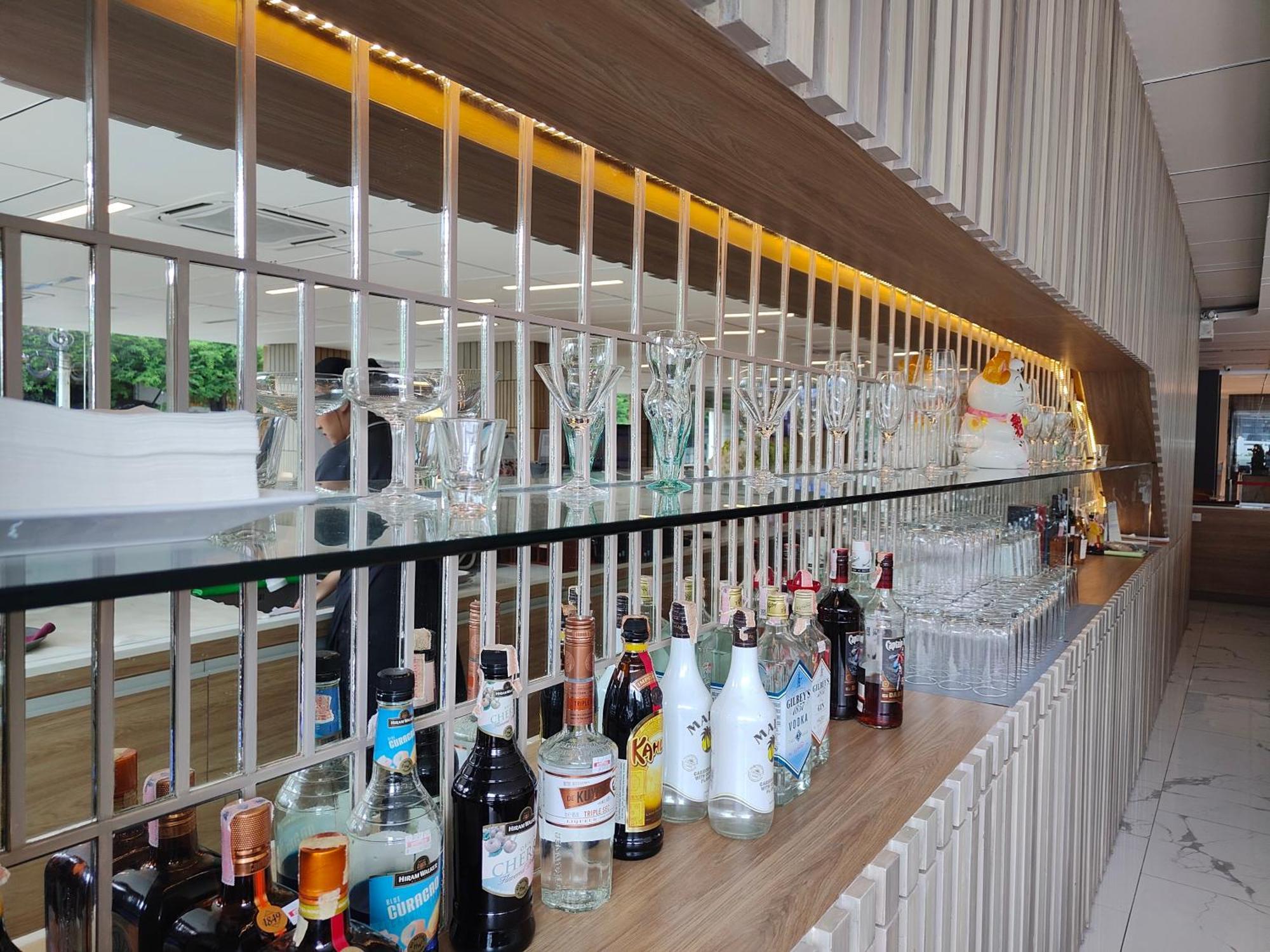 曼谷国际米兰广场酒店 外观 照片