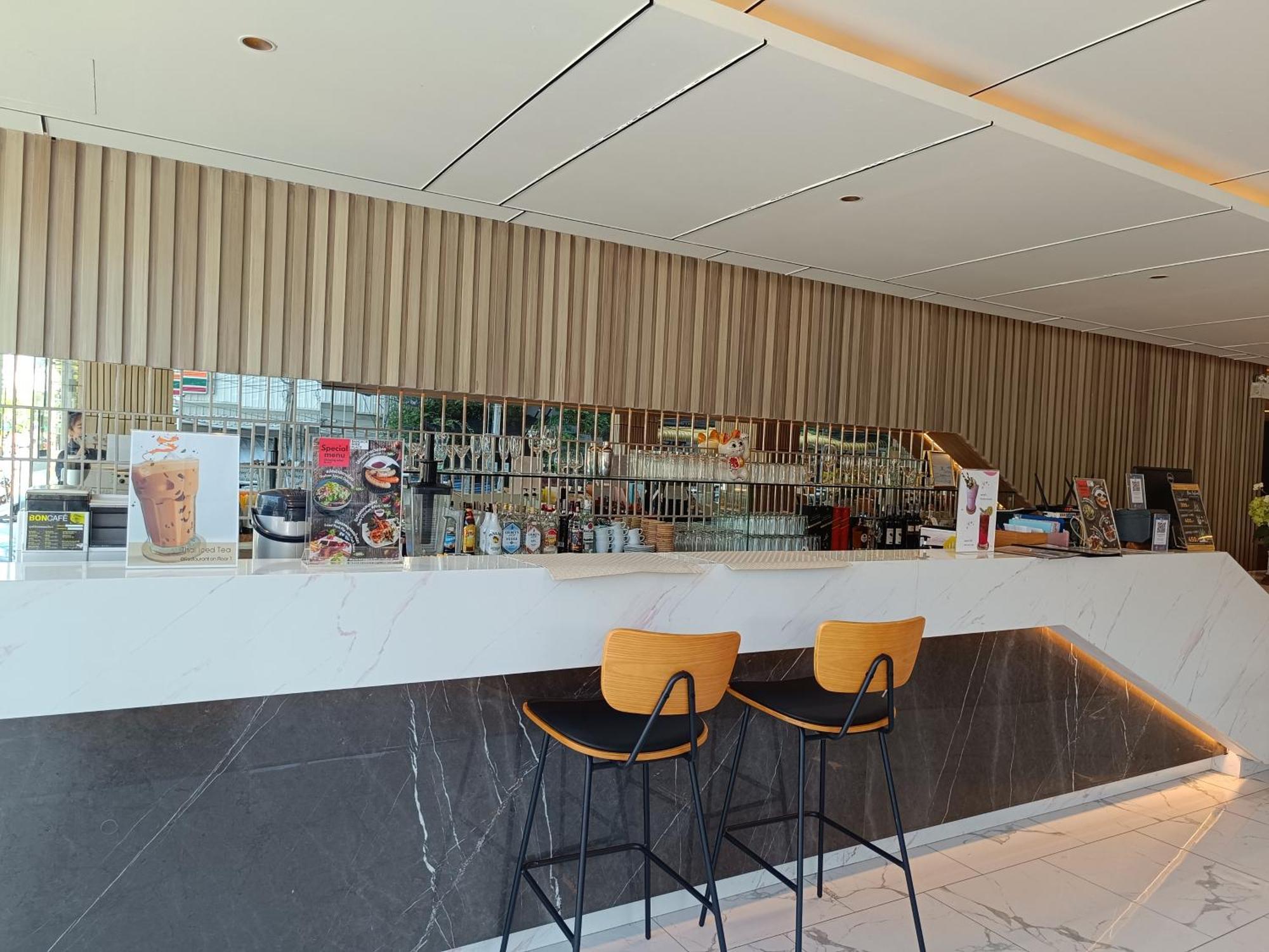曼谷国际米兰广场酒店 外观 照片